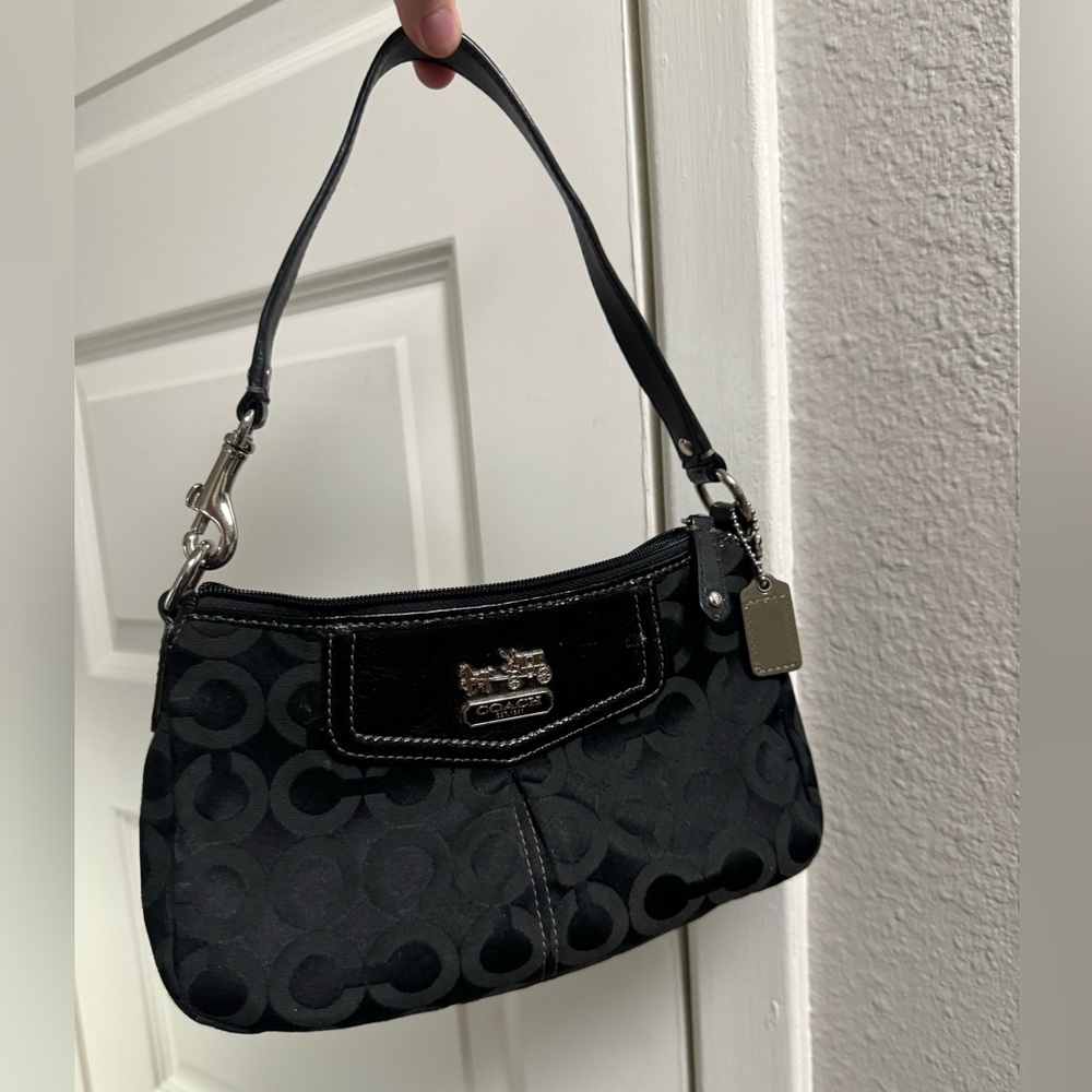 Vintage Black Coach Bag / Wristlet Purple Satin Interior C print shoulder bag